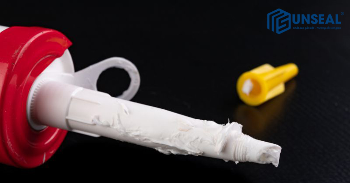 Cách bảo quản keo silicone đơn giản