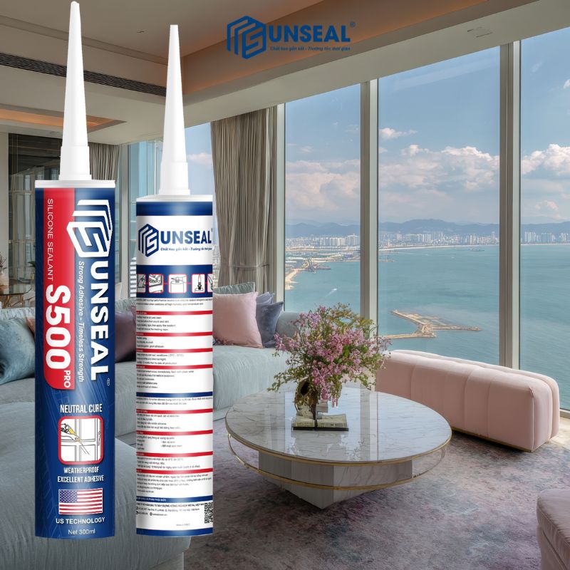Keo silicone chống mốc cao cấp cho cửa kính và vách kính căn hộ, giúp không gian luôn sạch đẹp, bền màu, không bong tróc theo thời gian.